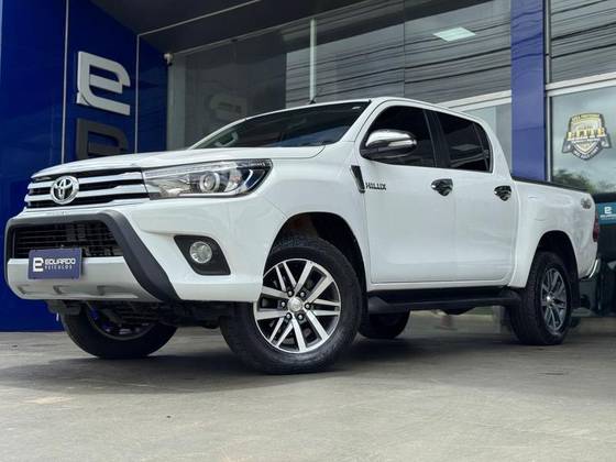TOYOTA HILUX 2.8 SRX 4X4 CD 16V DIESEL 4P AUTOMÁTICO